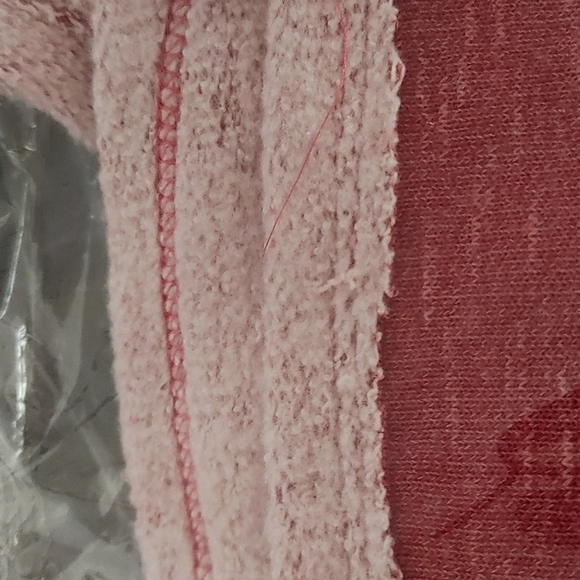 Releasing Top - Picture 7 of 7